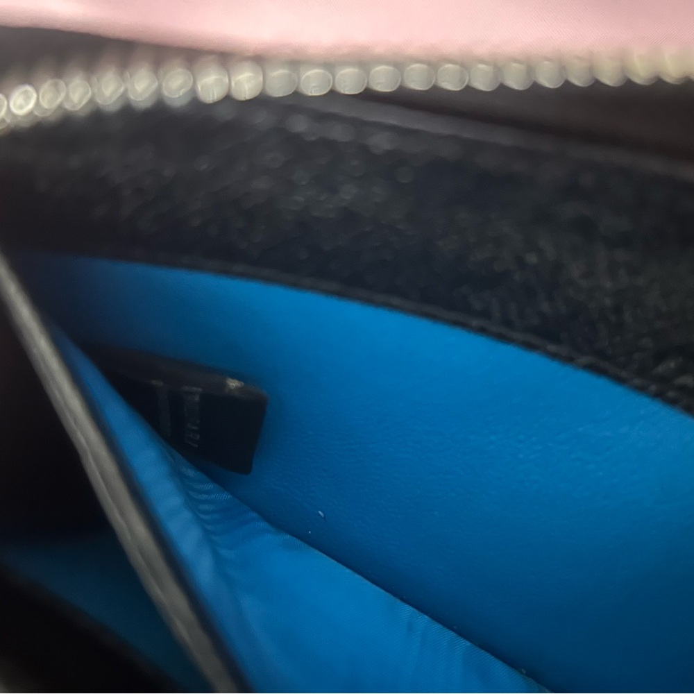 BVLGARI Zip Around Caviar Leather Wallet with Iconic Paladium Logo - Picture 9 of 16